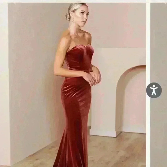 Velvet Strapless Floor Length Dress in Romantic Rose - Picture 3 of 8